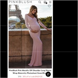 Maternity photoshoot gown.